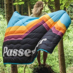 Nomadic Recycled Sherpa Blanket - Sky Blue Mountain 24 Nomadic Recycled Sherpa Blanket - Sky Blue Mountain -Passenger Clothing Store 15 0001 TY37 Lydia Low 40