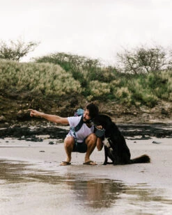 Heritage Recycled Relaxed Fit T-Shirt - White -Passenger Clothing Store 2 0012 20230301 PassengerOahu BZ9 7862