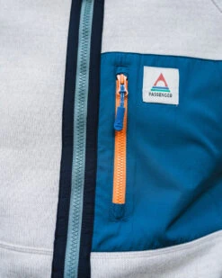 Incline Recycled Polartec® Fleece - Vintage White -Passenger Clothing Store 3LQLDpO 5wvSGOGskcNk0lBvyKh6atXErqGM3H1kbNs