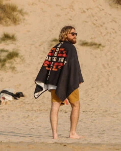 Portland Beach Recycled Towel - Deep Navy 17 Portland Beach Recycled Towel - Deep Navy -Passenger Clothing Store 3 0039 TY104 336