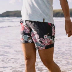 Santosa Shorts - Black Flower Burst -Passenger Clothing Store 4 0023 TY74 151
