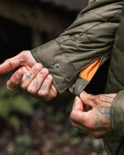 Grain Recycled Insulated Overshirt - Khaki -Passenger Clothing Store 5lILRfX9ArGgZRAm3wvvZpew2O2wYXMEK XxlKkdOyE