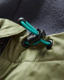 Dusk Recycled Insulated Jacket - Dusty Olive -Passenger Clothing Store 6FDqBYOe 2tIjmbF0jVcthCiaaj31xJDD9gUjk62ugc