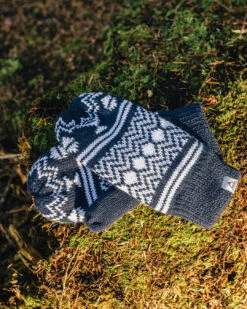 Powder Fleece Lined Recycled Acrylic Mittens - Rich Navy -Passenger Clothing Store 7 0007 TY94 439