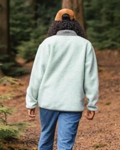 Clover Recycled Deep-Pile Sherpa Fleece - Surf Spray -Passenger Clothing Store AKb vzvmegoQ5B91y6P K87kgAn76J G98 y2SKfB6I