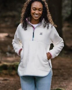 Folksy Recycled Polar Fleece - Egret 17 Folksy Recycled Polar Fleece - Egret -Passenger Clothing Store B3BF6tjwyCSXs4R4fSgpSniKXWdnUDvQpN4hqR9Ejdo