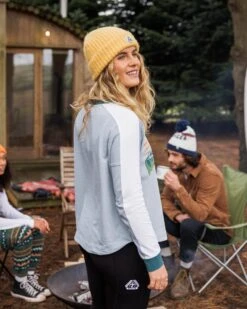 Hilltop Organic Cotton LS T-Shirt - Blue Fog 13 Hilltop Organic Cotton LS T-Shirt - Blue Fog -Passenger Clothing Store CF45NvD3bTfmHC524JvP6guSTeGPPb 2BNbNpbi7e8Y