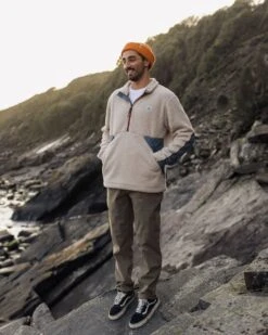 Muse Recycled Polar-Lined Sherpa Fleece - Pebble Grey -Passenger Clothing Store FpcxdaG1rLwAGtOBJr NdOPBrHGHNm9RUnCLtjC2lro