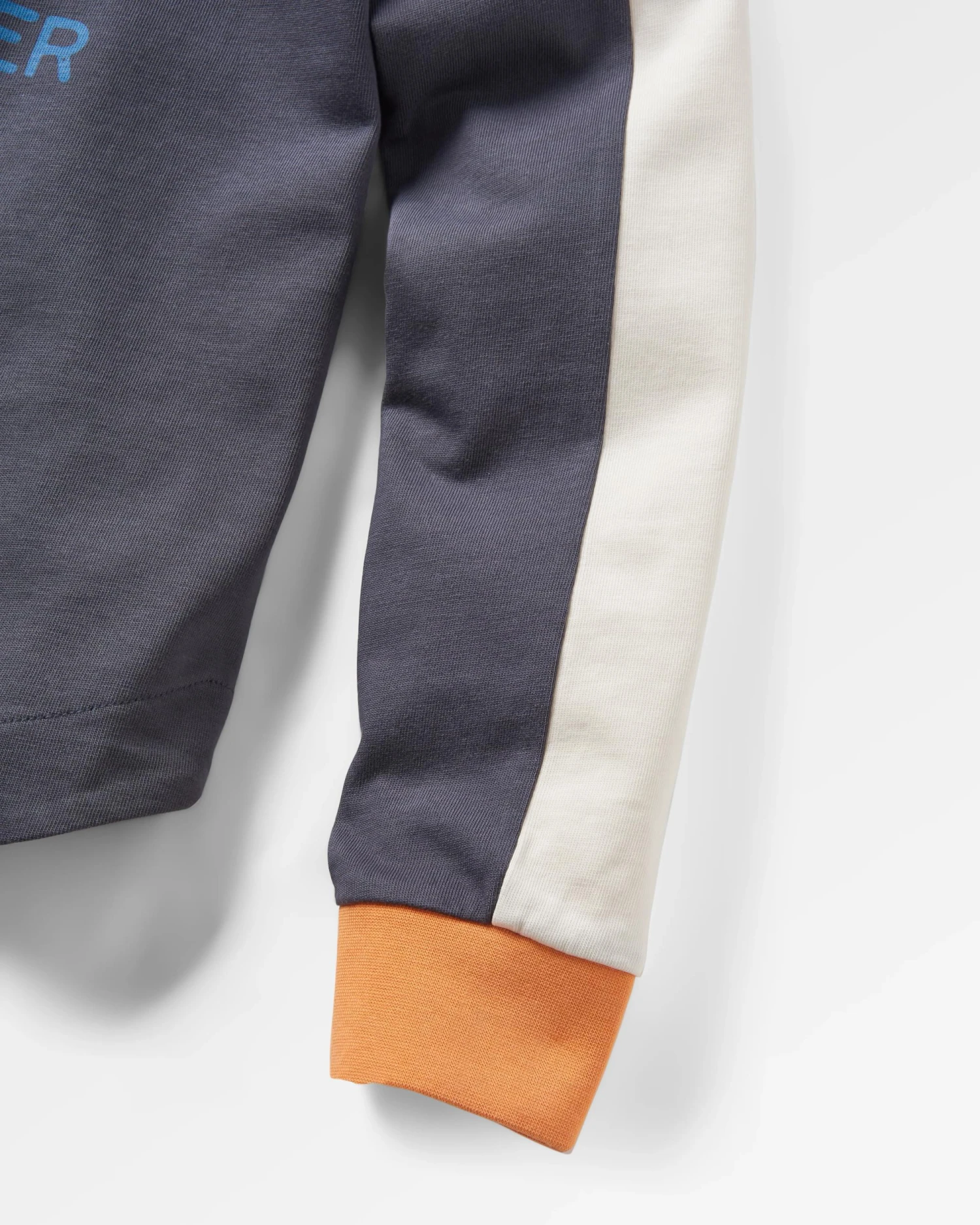 Hilltop Organic Cotton LS T-Shirt - Charcoal 10 Hilltop Organic Cotton LS T-Shirt - Charcoal - Image 8