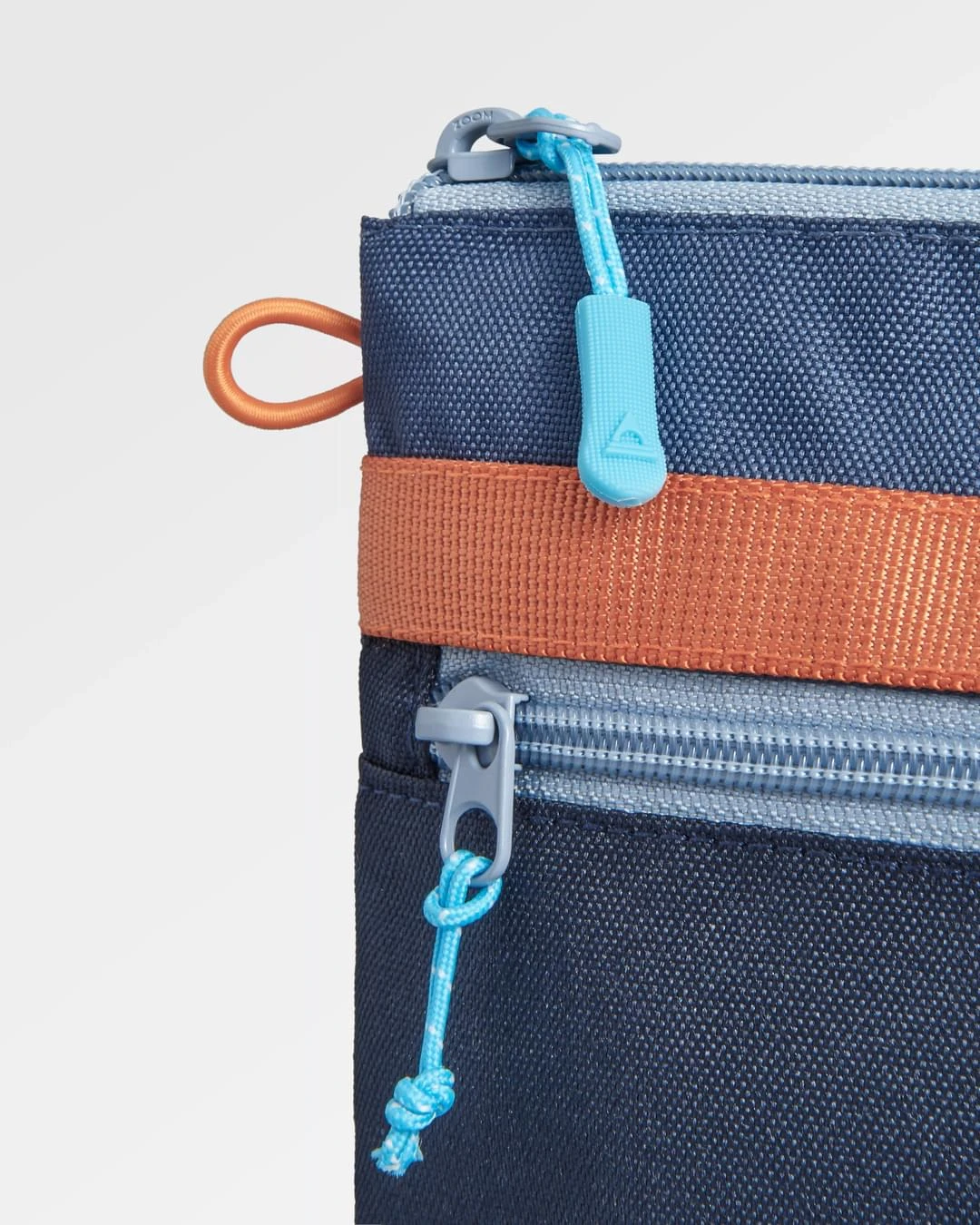 Essentials Recycled Pouch - Dark Denim/ Deep Navy 7 Essentials Recycled Pouch - Dark Denim/ Deep Navy - Image 5