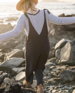 Lazy Day Dungarees - Faded Black -Passenger Clothing Store GHwfWoE76u8kL 9EtmRsREJ4JySbIcJvfS0a zn 2G8