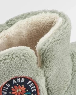 Hideaway Hut Slipper - Pistachio -Passenger Clothing Store Hj1XLbI pROoKcIrFeA36nc0JlmLW2cr ly36ALEBjw