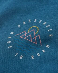 Escapism Sweatshirt - Dark Denim -Passenger Clothing Store JsR HfbF8HZFupstfL4J4L1wHNSHNy8I 6G8uumk BY