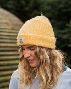 Redwood Fleece Lined Recycled Beanie - Ochre Yellow -Passenger Clothing Store JxW5WaovwgjeqtBWE2IeIyK8udjf90fXD2A6KnGbDK0
