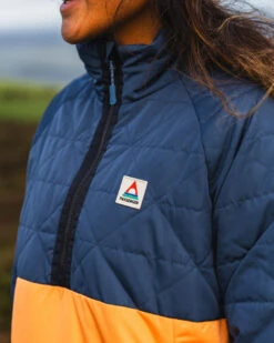 Trace Recycled Thermore® Insulated Jacket - Dark Denim/ Apricot -Passenger Clothing Store MfzBr7xOhiNt1N111WROb5Kg0sw0X9xES1FtGoYM6UI