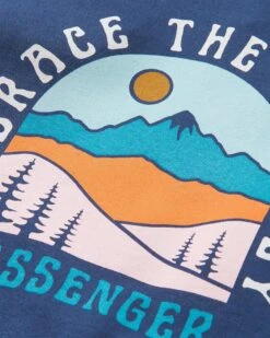 Outlook Sweatshirt - Rich Navy -Passenger Clothing Store O4AjL5DmdcaNMbYhfoVo35q6pprUVDqgabhQ0m3Xg