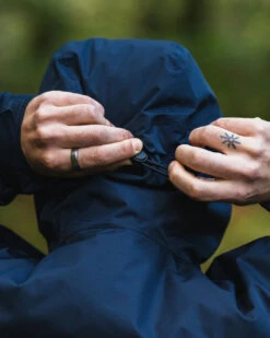 Shadow Insulated Water Resistant Jacket - Dark Denim/ Deep Navy -Passenger Clothing Store OZQMY31EUgu nGUhjsOe1OKom3LQeXS KEtjRmgIdRk