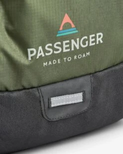 Track Recycled 30L Backpack - Fir Tree -Passenger Clothing Store Ptpbhe44JiNs2TYVBZQpbzEJbGnQJ9wH4hPrmdcZbeI