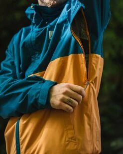Season Water Resistant Recycled Jacket - Corsair Blue/ Apricot -Passenger Clothing Store QWO odP 0FoJjQECNLJogX9Gh74v3O dXQHfhcJ3z9c