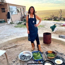 Yard Organic Cotton Denim Apron - Dark Denim -Passenger Clothing Store Roushanna 1 1Ratio 1