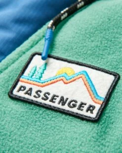 Alexander Recycled Polar Hooded Fleece - Green Spruce -Passenger Clothing Store T0HEcbPbvWtjKagwvf9d4xBKpyu1Irdc0qNAsRup1tw