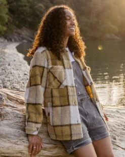 Olympus Yarn Dye Recycled Sherpa Fleece Shirt - Honey Check -Passenger Clothing Store TY105 150 4 5Ratio