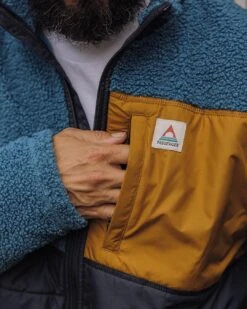 Born Explorer Recycled Polar-Lined Sherpa Fleece - Blue Steel -Passenger Clothing Store TY91 279 4 5Ratio 2 0001 TY107 330