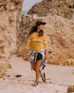 La Sarena Recycled Cotton Oversized LS T-Shirt - Ochre Yellow -Passenger Clothing Store TY91 279 4 5Ratio 2 0030 Tees 54