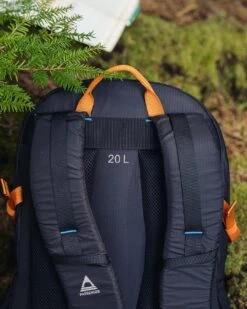 Track Recycled 20L Backpack - Black -Passenger Clothing Store TY91 279 4 5Ratio 2 0031 TY103 358