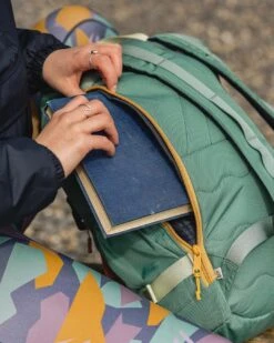 Boondocker Recycled 26L Backpack - Deep Sea -Passenger Clothing Store TY91 279 4 5Ratio 2 0034 TY101 373