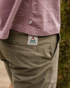 365 Organic Cotton Shorts - Dusty Olive -Passenger Clothing Store TY91 279 4 5Ratio 2 0044 TY102 210