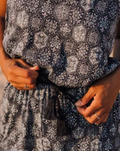 Eva Recycled Cotton Jumpsuit - Tile Dark Denim -Passenger Clothing Store TY91 279 4 5Ratio 2 0050 TY109 326