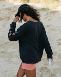 Chica Recycled Cotton Oversized Sweatshirt - Black -Passenger Clothing Store TY91 279 4 5Ratio 2 0060 TY113 188