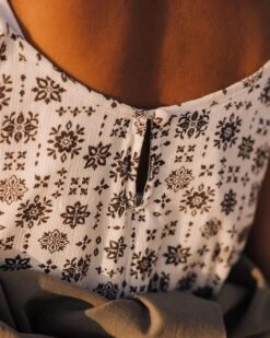 Floaty Layered Dress - Simple Tile Ivory -Passenger Clothing Store TY91 279 4 5Ratio 2 0072 TY109 260