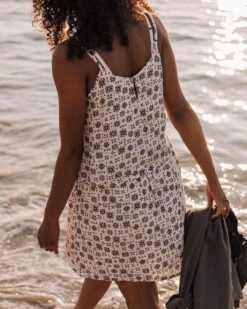 Floaty Layered Dress - Simple Tile Ivory -Passenger Clothing Store TY91 279 4 5Ratio 2 0082 TY109 238