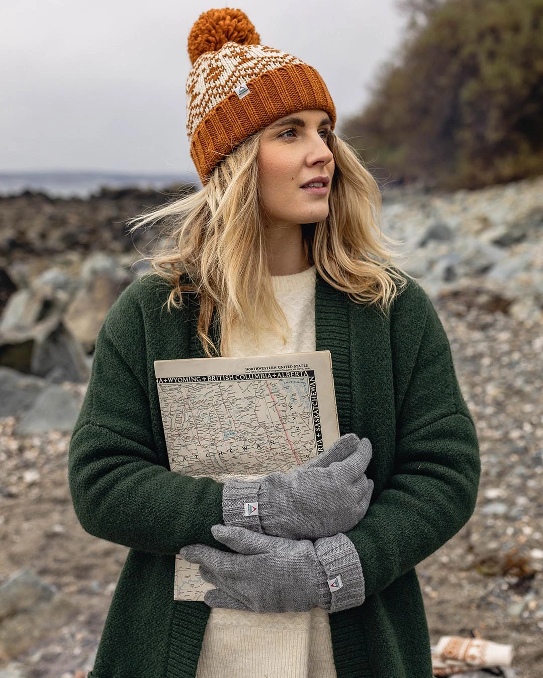 Gale Recycled Acrylic Knitted Gloves - Flecked Grey Marl 6 Gale Recycled Acrylic Knitted Gloves - Flecked Grey Marl - Image 4