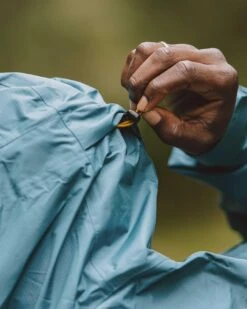 Echo Recycled Water Resistant Jacket - Mediterranean -Passenger Clothing Store TY91 279 4 5Ratio 2 0104 TY100 266