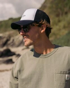 Beechey Snapback Trucker Cap - Black/White -Passenger Clothing Store TY91 279 4 5Ratio 2 0106 TY112 27