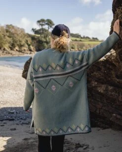 Leif Recycled Yarn Cardigan - Pistachio -Passenger Clothing Store TY91 279 4 5Ratio 2 0117 TY101 94