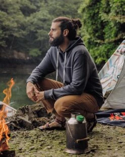 Made To Roam Recycled Hoodie - Faded Black -Passenger Clothing Store TY91 279 4 5Ratio 2 0128 TY107 20