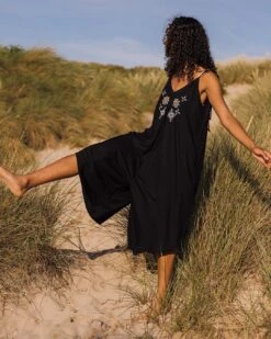 Copetin Jumpsuit - Black 14 Copetin Jumpsuit - Black -Passenger Clothing Store TY91 279 4 5Ratio 2 0148 TY109 72