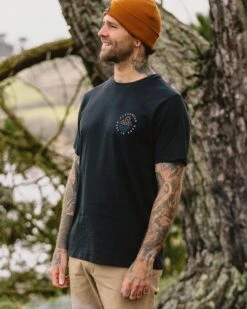 Escapism Recycled Cotton T-Shirt - Black -Passenger Clothing Store TY91 279 4 5Ratio 2 0256 TY98 Reshoot 27