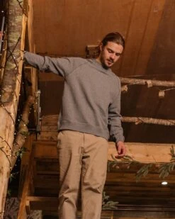 Heritage Recycled Cotton Sweatshirt - Mid Grey Marl -Passenger Clothing Store TY98 PT1 433 4 5Ratio