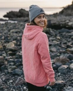 Clementine Recycled Quilted Popper Up Hoodie - Shell Pink -Passenger Clothing Store TY98 pt2 7 4 5Ratio