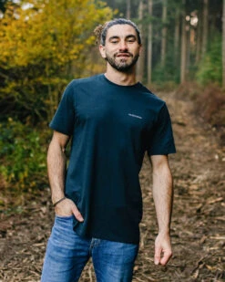 Made To Roam Recycled Cotton T-Shirt - Deep Navy -Passenger Clothing Store Untitled 1 0005 TY94 13