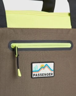 Tote Recycled Cooler Bag - Khaki Multi -Passenger Clothing Store VRlh1xYoMNCSfhyC4AtyDkpFRjBT7x6Gc5Mrt7MlcW8