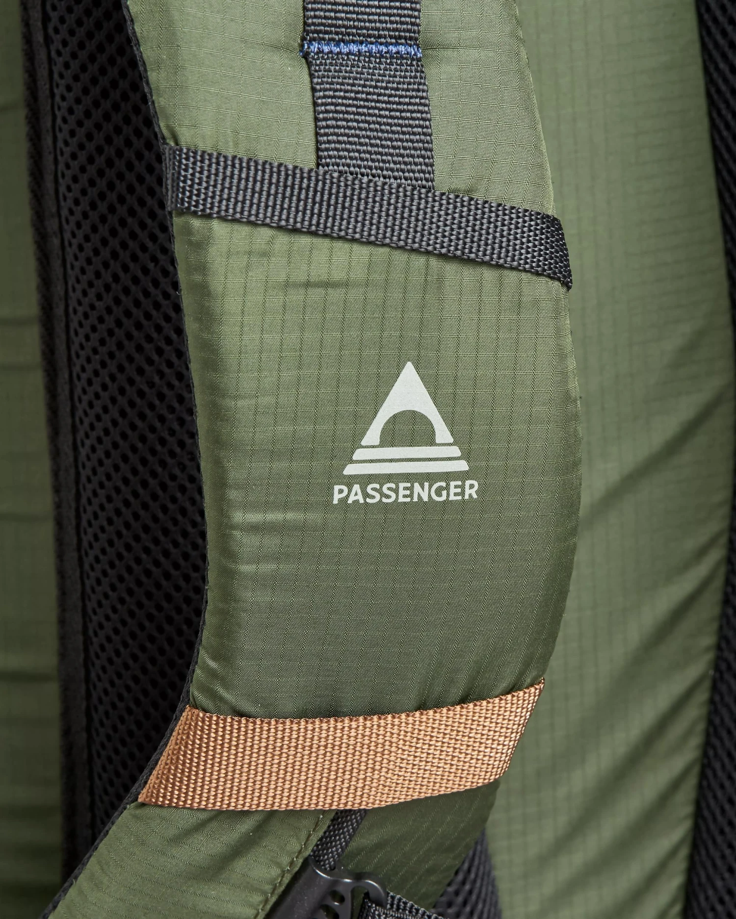 Track Recycled 20L Backpack - Fir Tree 6 Track Recycled 20L Backpack - Fir Tree - Image 4