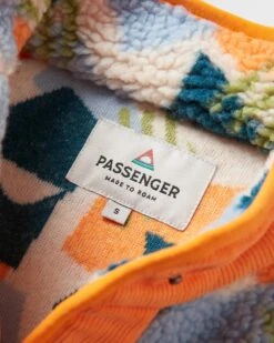 Clover Recycled Deep-Pile Sherpa Fleece - Off White Camo -Passenger Clothing Store bapCRXsbZV5aoK8EweFNA8WPyu0YMtB6G2K1Qdn2GAE