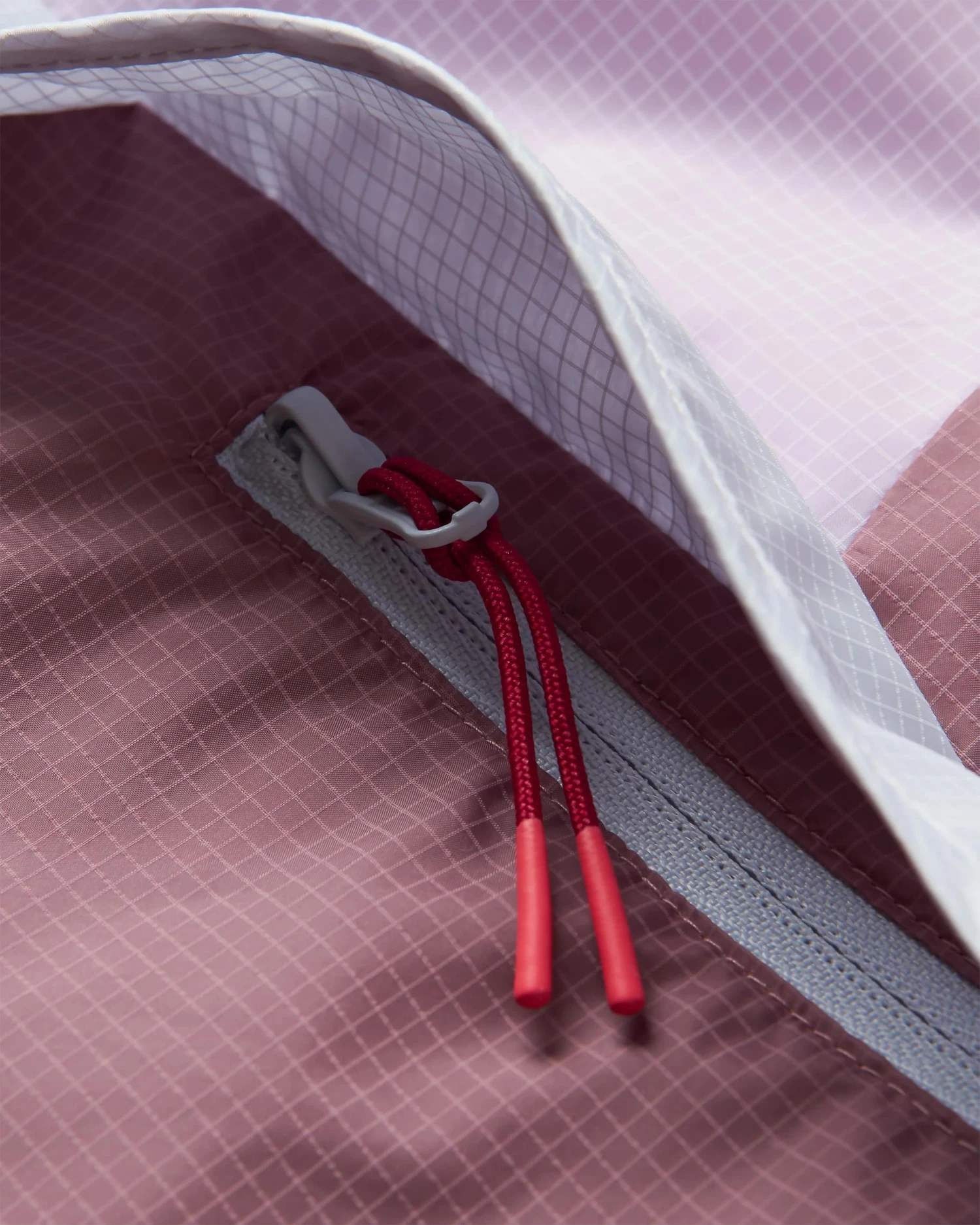 Viento Recycled Windshell Smock - Lilac Mist/Grape 5 Viento Recycled Windshell Smock - Lilac Mist/Grape - Image 3