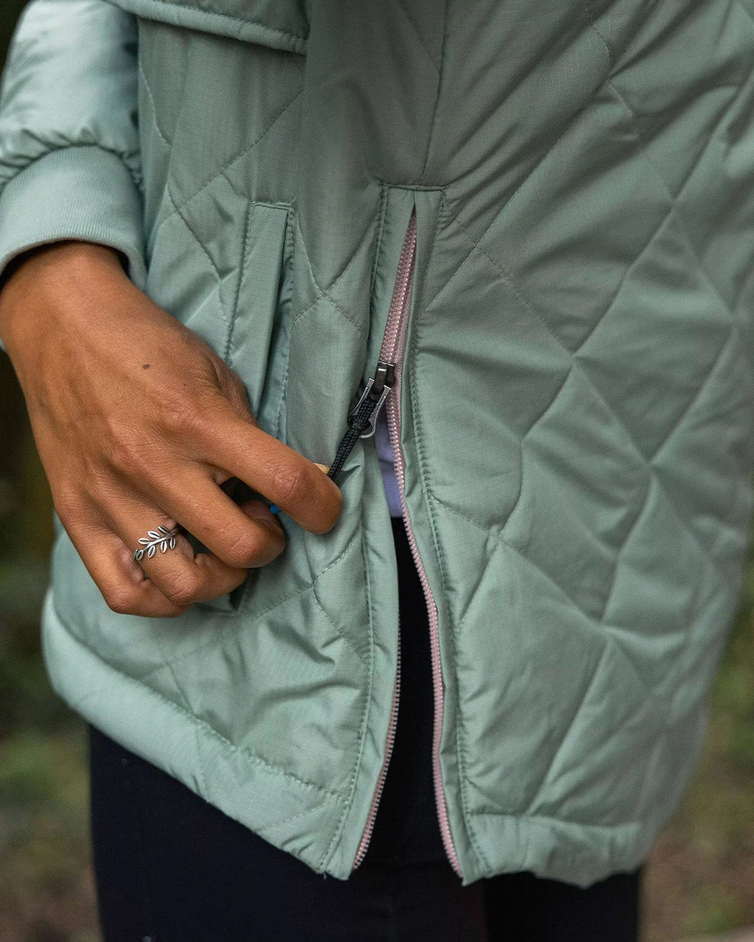 Ocean Recycled Insulated 1/2 Zip Jacket - Pistachio 7 Ocean Recycled Insulated 1/2 Zip Jacket - Pistachio - Image 5